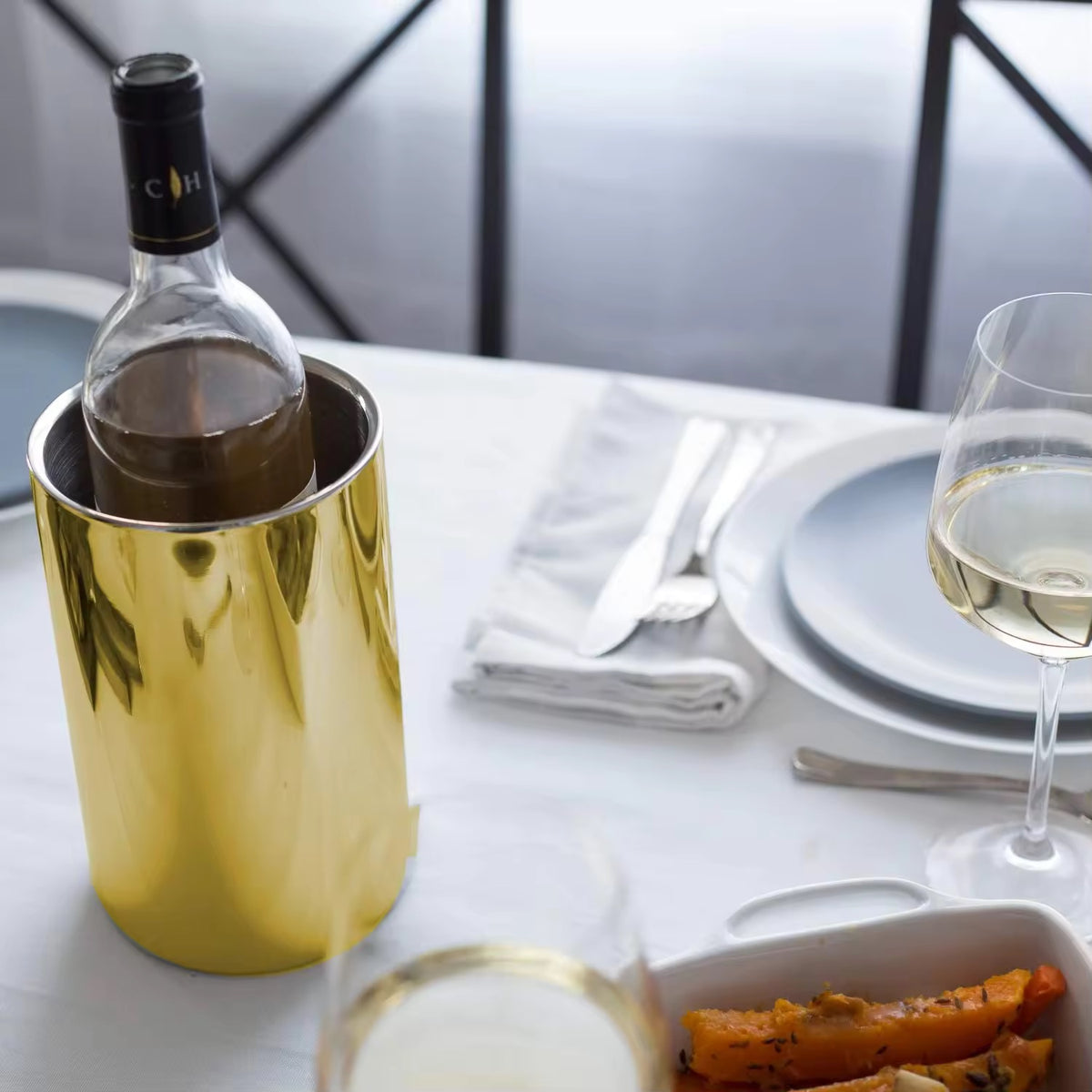 Double-Wall Insulated Wine Bottle Chiller – Iceless Tabletop Cooler Bucket